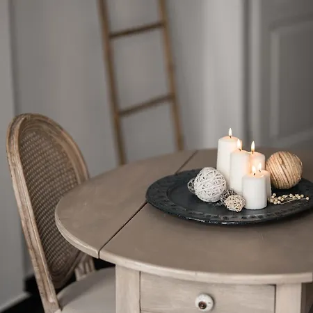 La Roka, Cliffside Memories Bed & Breakfast