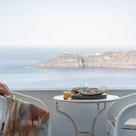 Bed & Breakfast La Roka, Cliffside Memories *