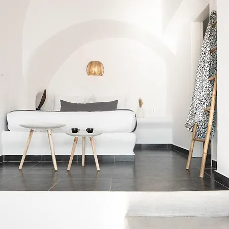 La Roka, Cliffside Memories Отель типа 