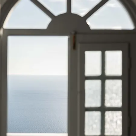La Roka, Cliffside Memories Bed & Breakfast *