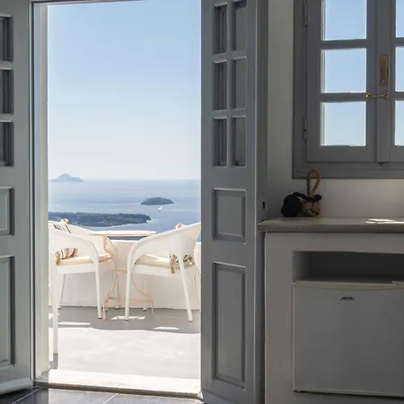 La Roka, Cliffside Memories Bed & Breakfast