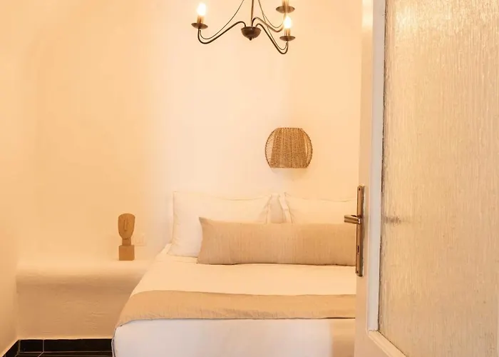 La Roka, Cliffside Memories Bed & Breakfast Imerovigli (Santorini)