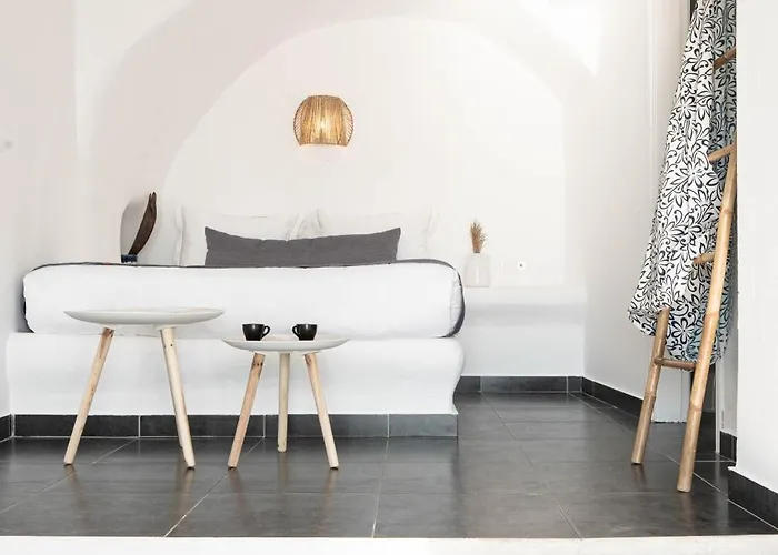 La Roka, Cliffside Memories Bed and Breakfast Ημεροβίγλι