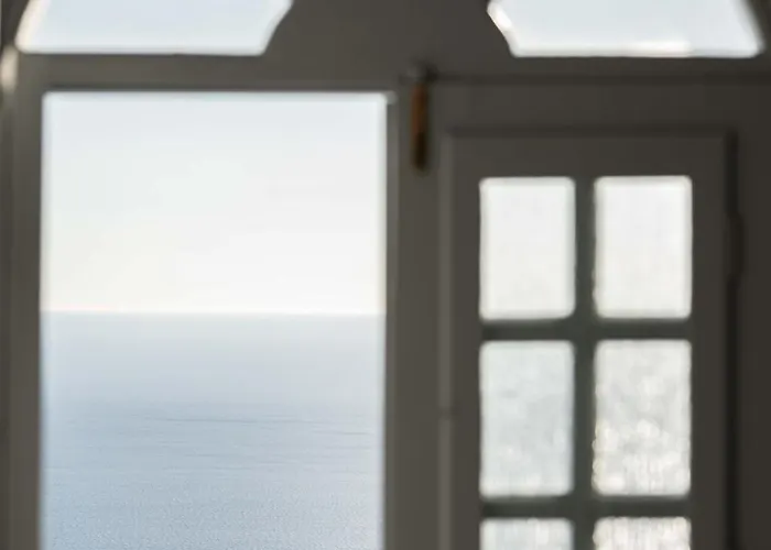 La Roka, Cliffside Memories Bed & Breakfast 4*