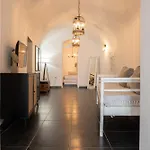 La Roka, Cliffside Memories Bed & Breakfast Imerovigli (Santorini)