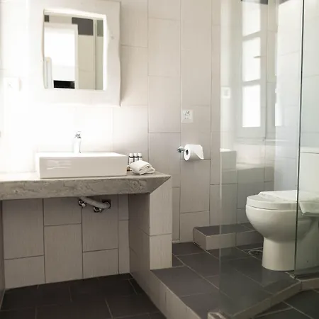 La Roka, Cliffside Memories Nocleg ze śniadaniem 4*