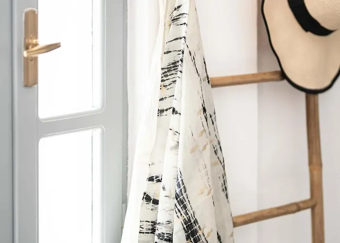 Nocleg ze śniadaniem La Roka, Cliffside Memories 4*